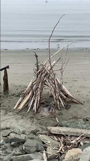 Beach house 2 location location location now on the market