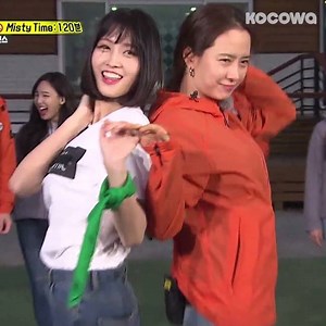 2.7M views · 10K reactions | #TWICE #MoMo X #SongJiHyo's irresistible couple dance Stream #RunningMan Ep 398 now on KOCOWA! | KOCOWA | Facebook
