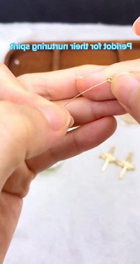 Design for ENFJ personality ✨#handcraft #handmadejewelry #jewelry #necklace #handmadenecklace #mbti #enfj #peridot #greenjewelry #foryou #fyp #1744 | Buildboxentertainment