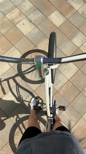 Experience a day in the life of a Riverland Stay & Play guest. You will get access to all Riverland amenities, a free lunch voucher and a two-night stay in a fully-furnished home. Visit GLHomes.com or call (772) 226-9000 to learn more about our Stay & Play Program. #Riverland #StayandPlay #ActiveLiving #55Plus | GL Homes