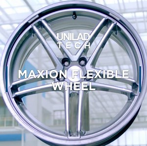 Potholes are no match for this flexible wheel! 😎🚘 Maxion Wheels | UNILAD Tech