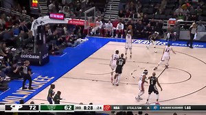 34K views · 1.6K reactions | Full court pass and the slam  | Miami Heat | Facebook