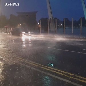 Cardiff saw a torrential downpour last night and the extreme weather is expected to move north today. For more on the weather here is Ruth Wignall's report http://bit.ly/2YUHjjy 'Severe' weather warning is in place http://bit.ly/2M9bIsS Video Credit: Lee Smith Pictures | ITV Wales