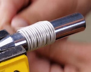 Des bijoux fantaisie fabriqués à partir de simples fils ! | Les Cracks du Bois