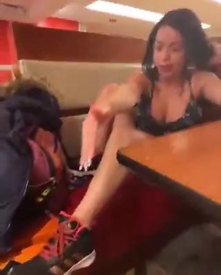 RT @NeetRatlol: Big Sis watching me degrade and flash the waitress until she starts crying as we watch fat 🍇bait wobblecakes bounce away to…