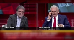 Canlı yayında ilginç anlar: Binali Yıldırım EPDK Başkanı'nın aramasına program sırasında yanıt verdi | Sol Haber