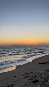 Sunset Beach Aesthetic: Ocean Views and Golden Light