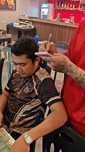 128K views · 5.4K reactions | Pumopogi si Boss Aaron ngayon. Iba yung...