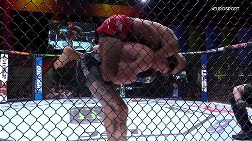 6.9K views · 13 reactions |  | #UFCVegas95 | Jarno Errens is er niet in geslaagd zijn tweede overwinning in de UFC te pakken. De Nederlander verloor in de eerste ronde van Youssef Zalal via een staande Rear Naked Choke submission.  Kijk live op HBO Max! | Eurosport Nederland | Facebook