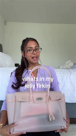 What's in My Jelly Firkin Bag: Everyday Essentials & Favorites