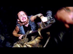 Sydney Bristow vs. Anna Espinosa [Alias - S1E08 - "Time Will Tell"]