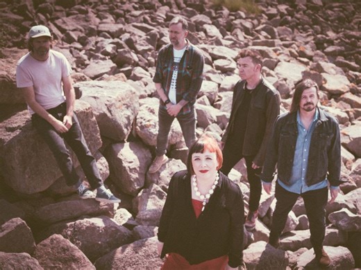 Slowdive announce new album 'everything is alive'