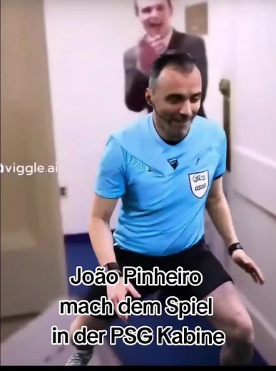 João Pinheiro im PSG Kabine nach den Fehlentscheidungen