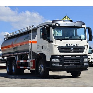 [Hot Item] High-Capacity 45000L Diesel Fuel Tanker Truck From Sinotruck