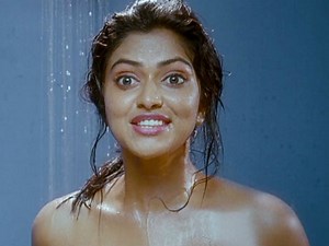 అమలా పాల్ భయపడిందే జరిగింది.. మొత్తం లీక్ చేసేశారు.. అక్కడి వాళ్లే కారణం