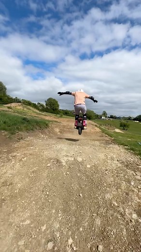 @bs_electrx @bugs_boarding … #euc #electricunicycle | Jon Davey