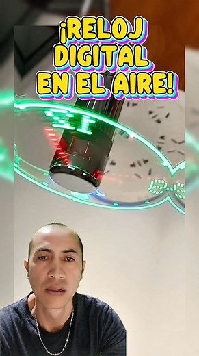 ¡Reloj digital en el aire!⏱️⏱️ #reelsvideoシ #reelsviralシfb #reelsfypシ #reelsvideo #reelsfacebook #curiosidades #reels #herramientas | DatosExpress