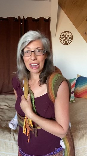 Wiggly baby? Full tutorial on my page @wrapyourbaby 🥰 #WrapYourBaby #babywearing #babycarrier #wearallthebabies #babywrap | Wrap Your Baby