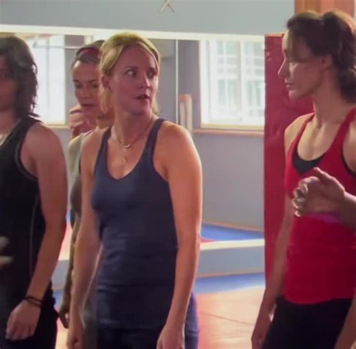 Intimate Kitchen Scene with Bette and Tina | The L Word S5