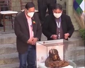 Inca girl mummy officially named Saphi in Bolivian ritual An Inca girl mummy was officially named Saphi on Monday during an Andean sutiyaqi, or naming ritual, in Bolivia.The Inca girl is believed to live among the Pacajes Aymara Indigenous between 1100 and 1450 A.D. Her remains were named "Saphi," an Aymara word for "roots." The ceremony took place at the National Museum of Archeology in La Paz and was led by President Luis Arce and Vice President David Choquehuanca during the commemoration of t