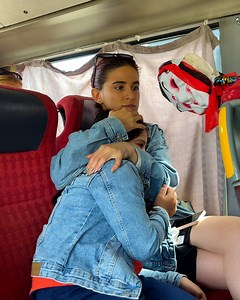 49K views · 70 reactions | Hero on the Bus Defends a Pregnant Woman | Pretty Makeup | Facebook