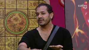 2.9M views · 73K reactions | ಧ್ರುವಂತ್‍‍ಗೆ ಗೊತ್ತಿರೋ ವಿಷ್ಯ ನಿಮಗೂ ಗೊತ್ತುಂಟಾ ಗಾಯ್ಸ್? ಬಿಗ್ ಬಾಸ್ | ಸೋಮ-ಶುಕ್ರ ರಾತ್ರಿ 9:30 | ಶನಿ-ಭಾನು ರಾತ್ರಿ 9 #BiggBossKannada12 #BBK12 #ColorsKannada #AdeBeruHosaChiguru #ಕಲರ್‌ಫುಲ್‌‌ಕತೆ #colorfulstory #KicchaSudeep #ExpectTheUnexpected #CKPromo | Colors Kannada | Facebook