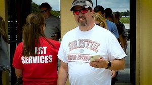 Don't forget to download your tickets on the BMS mobile app. Need help? Watch this video. #ItsBristolBaby #ItsDirtBaby #NASCAR | Bristol Motor Speedway