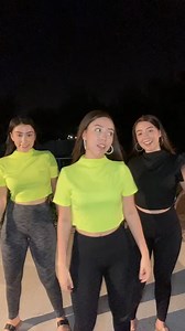 32K views · 752 reactions | Hawáii de vacaciones  #fyp #foryoupage #makeitviral #parati #maluma | Verdad Tardía | Facebook