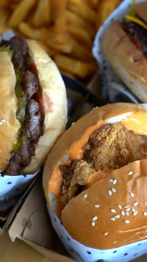 We champion our 100% Aussie ingredients, smashed-to-order, always with our signature golden crust. 👊 | Pattysmiths