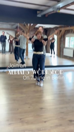 Love is in the air 🧡 swing aerials workshop is again this weekend, but this time with super teacher Andreas (Greece) comes to Berlin to partner up with Cat (Portugal) and they will make you fly with proper safety to spice up your swing dance with your partner 💃 Saturday 07.06.25 11:00-14:00 Aerial Workshop (open level) Price: 45€/single ticket 80€/couple ticket Location: Tanzräume Neukölln So far we have registered 2 more leaders - so followers you are very welcome to join! Or please register 