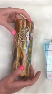 Geode-inspired woodgrain tumbler with a glowing ombre effect! 🌟✨ #GlowInTheDark #TumblerCraft #DIY | LittleLee and Rose