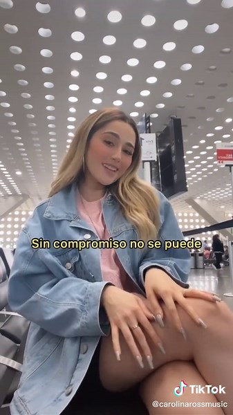 Decide Qué Somos - Carolina Ross