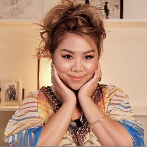 Full Moon In Sagittarius Black Moon Lilith ♐️ 🌚 ဒီလပြည့်နေ့က Sagittarius Energy တွေနဲ့ပြည့်နှက်နေပြီး Super Full Moon လဲဖြစ်လို့ကောင်းကျိုးသက်ရောက်မှုနဲ့ ချဲ့ကားသွား နိုင်ပါတယ်။ ဒါပေမယ့် Black Moon Lilith ကိုတော့ သတိထားရမှာပါ။ ဇွန်မှာ ပြတ်ပြတ်သားသားနဲ့ စလုပ်မဲ့အရာရှိရင် comment အောက်မှာရေးခဲ့ပေးပါ။ တခါတည်း ကတိပေးပြီး လုပ်ဖြစ်သွားအောင်လို့ပါ။ 💓 Video အကျယ် အပြည့်အစုံကို YouTube မှာလဲသွားကြည့်နိုင်ပါပြီ။ 👇 https://m.youtube.com/watch?v=bxKWroMrnyE&feature=youtu.be | Yamone Scarlett