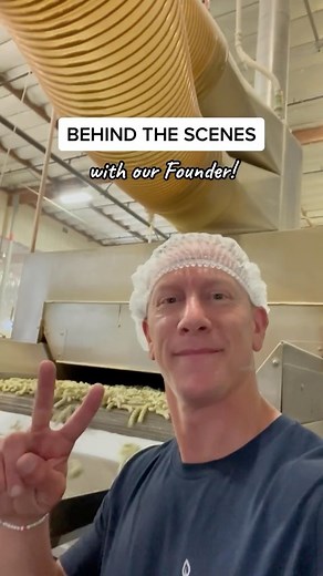 Behind the scenes 📸 with our Founder! . . . #iwonorganics #proteinsnacks #glutenfree #organic #nongmo #iwonfeeling #iwon #founder #behindthescenes #plantpower #vegan #plantbased | IWON organics