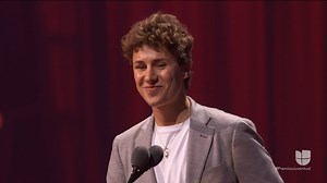Por su labor comunitaria y liderazgo, #PremiosJuventud reconoce a Juanpa Zurita como 'Agente de Cambio' 🙌🏼❤️ ¿En dónde están las #Zuricatas? | El Gordo y La Flaca
