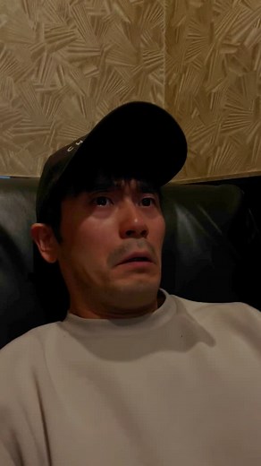 Rio matsuzawa on Instagram: "Ever wondered about Japan’s unique private video booths? I visited a Kintaro DVD room, a spot where you can rent a private, soundproof room to watch movies or other content in total privacy. For around ¥780/hour or ¥1,500 for an extended stay, you get a recliner, TV, and even free WiFi. Some locations even offer VR setups and showers! These places operate legally as entertainment facilities, but they’re often considered to exist in a gray area due to the type of cont