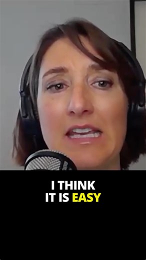 Mastering the art of giving feedback: tips for trainees What are some things trainees should avoid when giving difficult feedback to their superiors? Well, one of the biggest red flags is giving feedback in a blaming way. It’s easy to fall into this trap, even I do it myself sometimes. When we use language that starts with “you” or “you made me feel,” it can come across as accusatory and defensive. While this kind of language is common, it’s best to avoid it when giving difficult feedback to sup