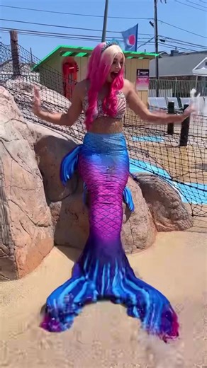 隆‍♀️ Splash with our Mermaid friend today at the waterpark 11am-1pm! The Party Fairy, LLC | Casino Pier & Breakwater Beach | Facebook
