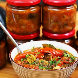 ✨ Ghiveci de Legume cu Vinete 🍆 🍆 🍆 Tocană de Vinete la borcan pentru iarnă ❄️ ⛄ | Șef Paul Constantin