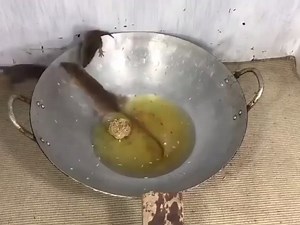 Tranding VINE: Mouse trap with a pan of cooking oil and shrimp | Menolong Agama Allah