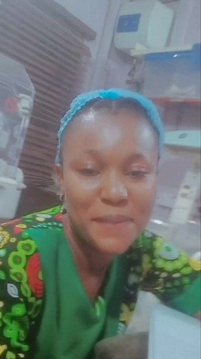 Why Babies Vomit After Feeding Babies vomiting after feeding is very common, and in most cases, it’s not a sign of sickness. Their stomachs are still small and sensitive, so even a little extra milk can easily come back up. Here are the most common reasons: 1️⃣ Overfeeding When a baby takes more milk than their tiny stomach can hold, the excess will come back up—especially in newborns. 2️⃣ Swallowing Too Much Air If a baby feeds too fast or cries before feeding, they swallow air. That trapped ai