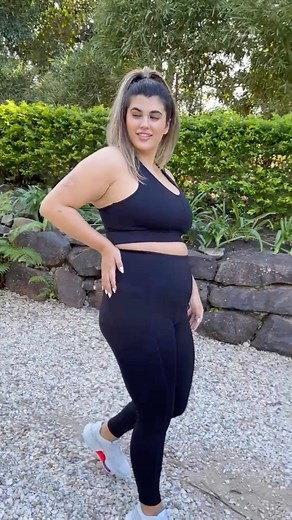 Walking into the weekend… in tights of course 😏 | Active Truth