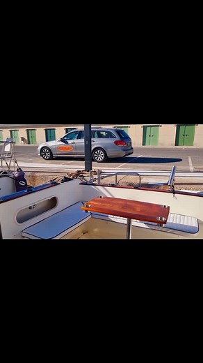 Otra mesita con posavasos!!! #mesa #nauticatradicio #teca #teak #boat #Lagoon #catamaran #barco #carpintería #nautica #madera #wood #sail #sailing #menorca #restauración #clásico #Yacht #mallorca #ibiza #fish #dive #vela #motor #furniture #fish #fishing #portginestaoficial | Joseph Garcia