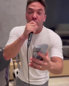 59K views · 7.6K reactions | Ouça Agora: https://www.suamusica.com.br/wesleysafadao/wesley-safadao-paredao-do-safadao | Wesley Safadão | Facebook