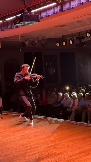 One of the acts for Lucky Brothers Dueling Violins Show - “The Devil Went Down To Georgia” 🎻🎻 #luckybrothers #duelingviolins #violinshow | Lucky Brothers