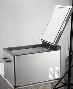 [Hot Item] 40L DC Freezer for Car/Boat/Outdoor/Yatchs