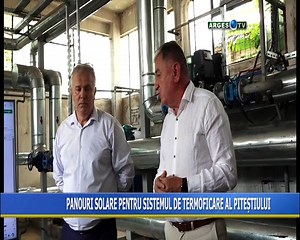 5.3K views · 61 reactions | Soluție pentru termoficare: panouri solare pentru blocurile din Pitești. ”Scopul principal este ca cetățeanul să fie mulțumit și să plătească mai puțin”. | Arges TV | Facebook