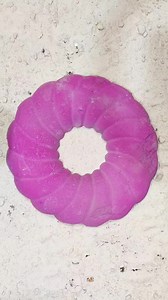 10K views · 125 reactions | Dusting Talcum Powder On Donut Reformed Gym Chalk #reelsfbシ #viralreelsfb #gymchalkcrushing #gymchalkasmr #asmrsatisfying #crunchyasmr #asmrtingle #gymchalk #asmrcommunity #asmrvideo | Asmr_satisfyby_Paro | Facebook