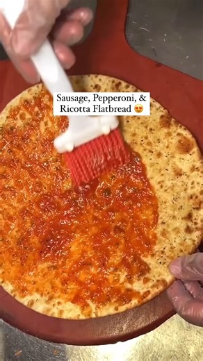 Savory sausage, spicy pepperoni, creamy ricotta, delicious mozzarella, and perfectly crisp flatbread 😍 Our Sausage, Pepperoni and Ricotta Flatbread is crafted to share, so bring a crew with you! ✨ #BrioItalian #Flatbread | Brio Italian Grille
