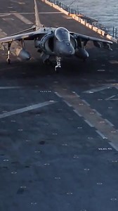 USMC AV-8B Harrier landing vertically 🎥: Mass. Com. Specialist Michael Sanchez #harrier #usmc #avgeeks | Military Update